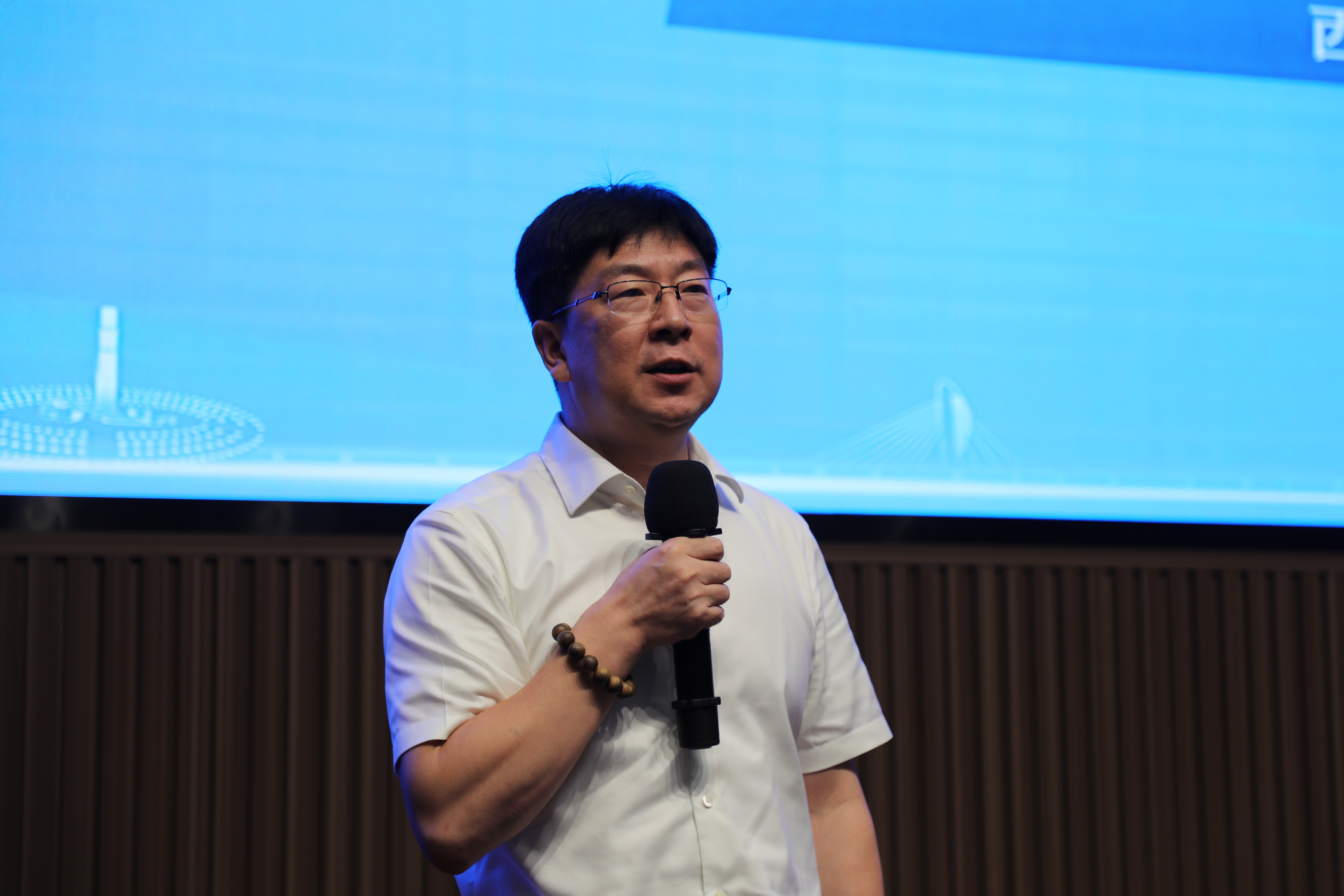 YY易游官网 - 专业游戏效劳平台